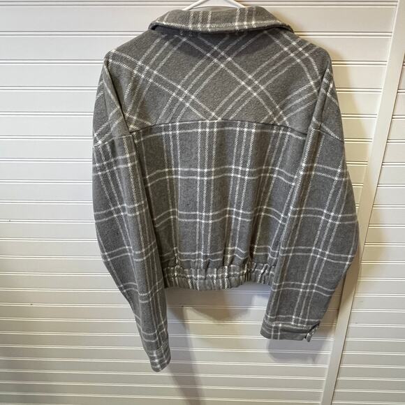 Shacket Flannel Windowpane Button Front Cropped Shacket Size L - Picture 2 of 10